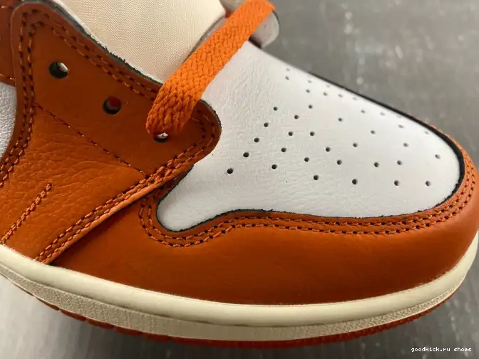 OG 1 High Jordan Air Starfish DO9369-101 WMNS 0420